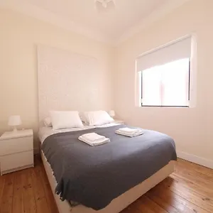 New! Cozy In The Center , Lisbona Portogallo